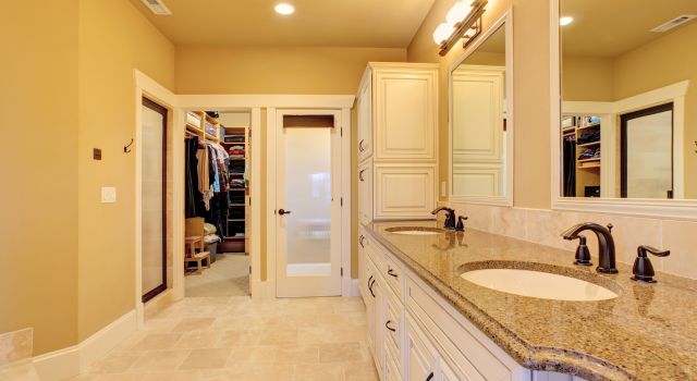 Broomfield Homes with Walk-in Closets For Sale