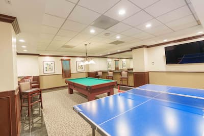 939 Coast Concierge building amenities pool, spa, fitness, concierge, and more