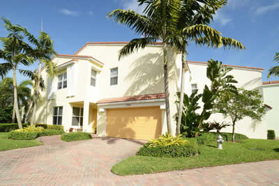 Centra Boca Townhomes