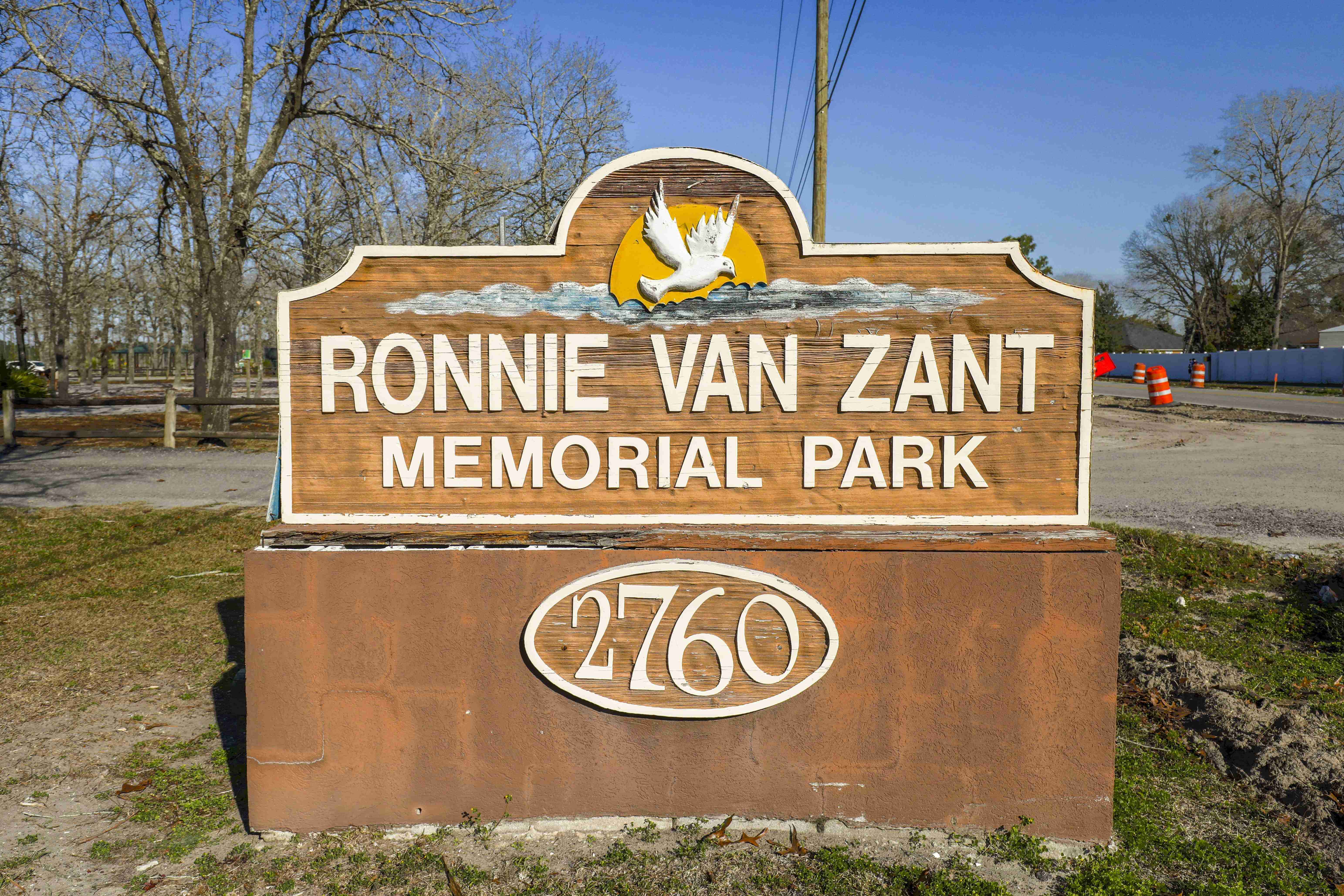 Ronnie burns vans top