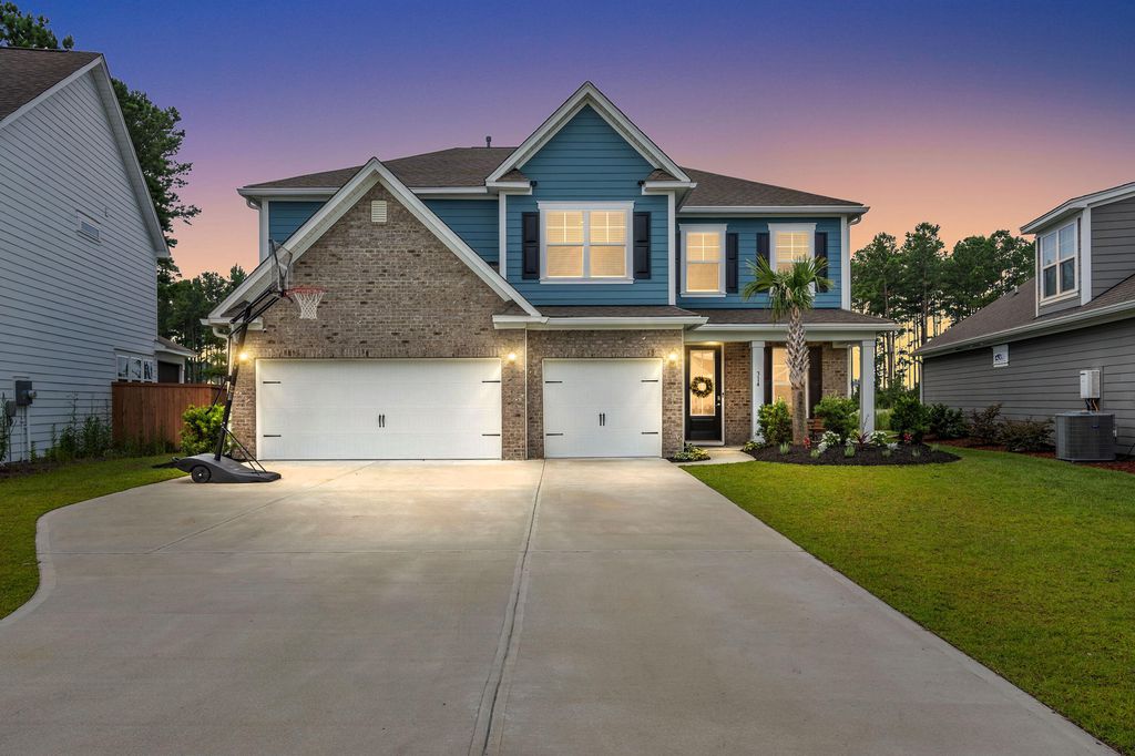 Dream Dwellings: Explore Luxurious Homes for Sale in Cane Bay, SC