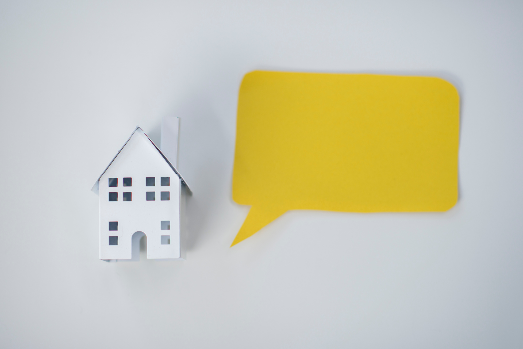 home with word bubble for home buying tips