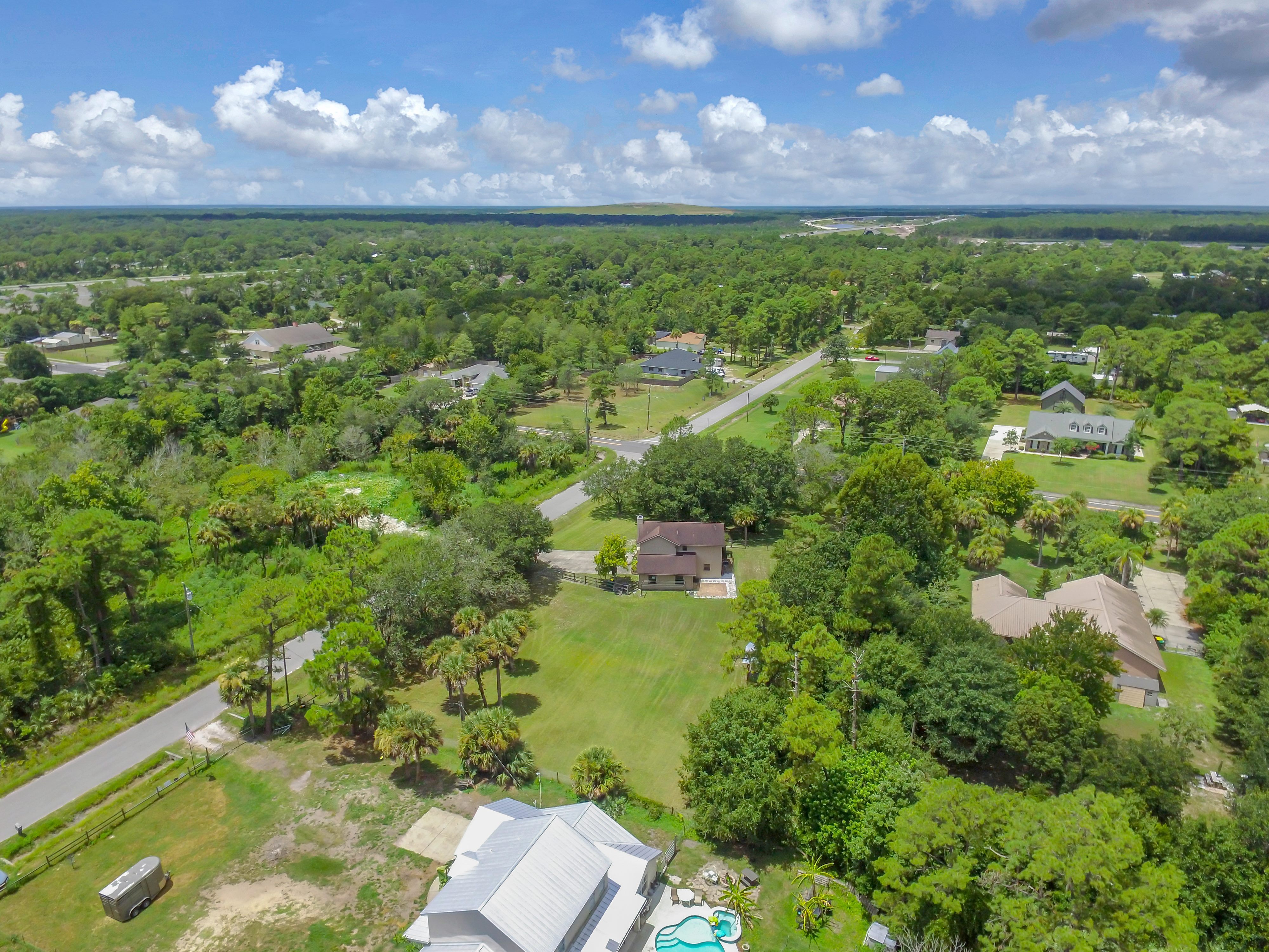 photo of neighborhood
