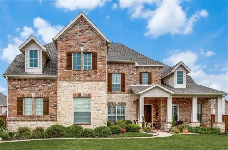 Five bedroom home for sale in Ft. Worth, TX