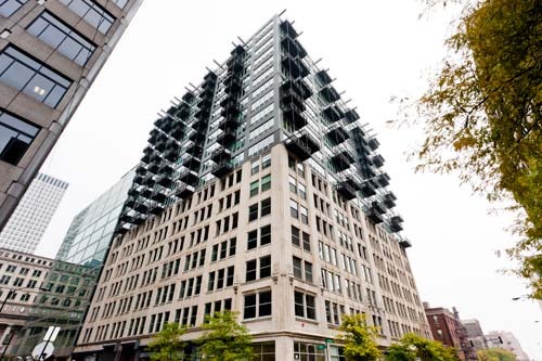 565 West Quincy Condo Building