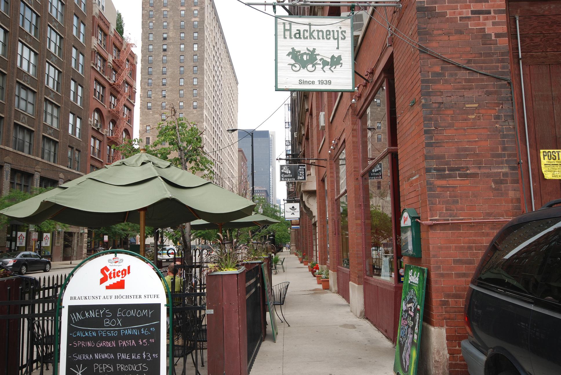 Dearborn Park Terraces Area Highlights