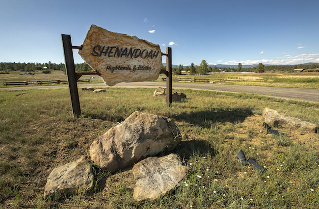 Shenandoah Highlands and Estates Entrance Sign in Durango Colorado