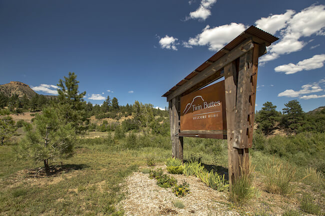 Twin Buttes Community Sign in Durango Colorado