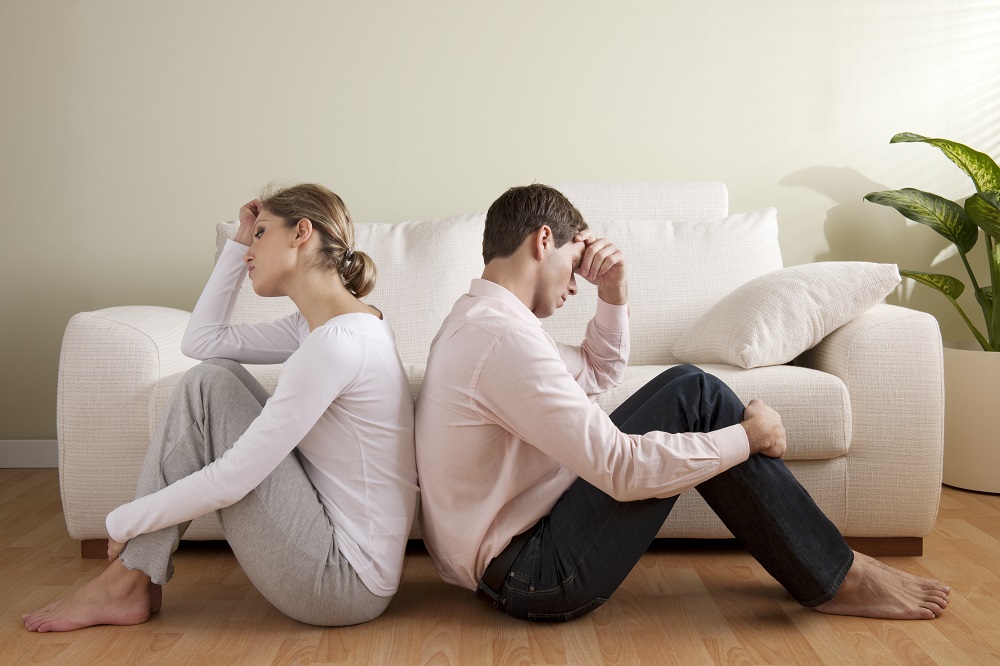 Should Married Couples Live in Separate Homes?