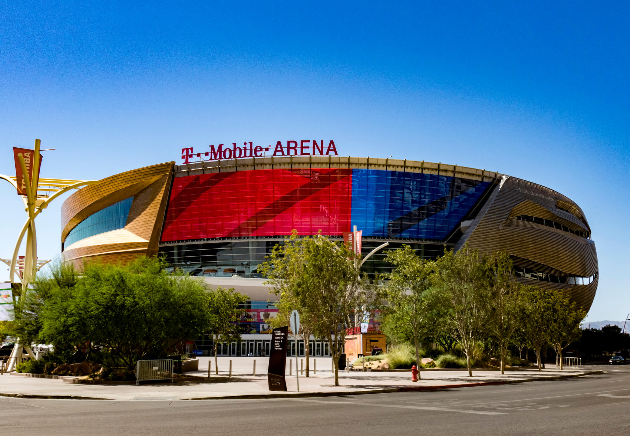 free parking near t mobile arena las vegas