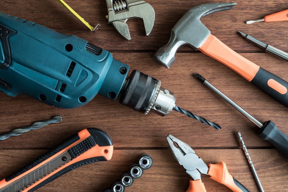 The Must-Have Toolbox That Every Homeowner Should Own! - The Young Team