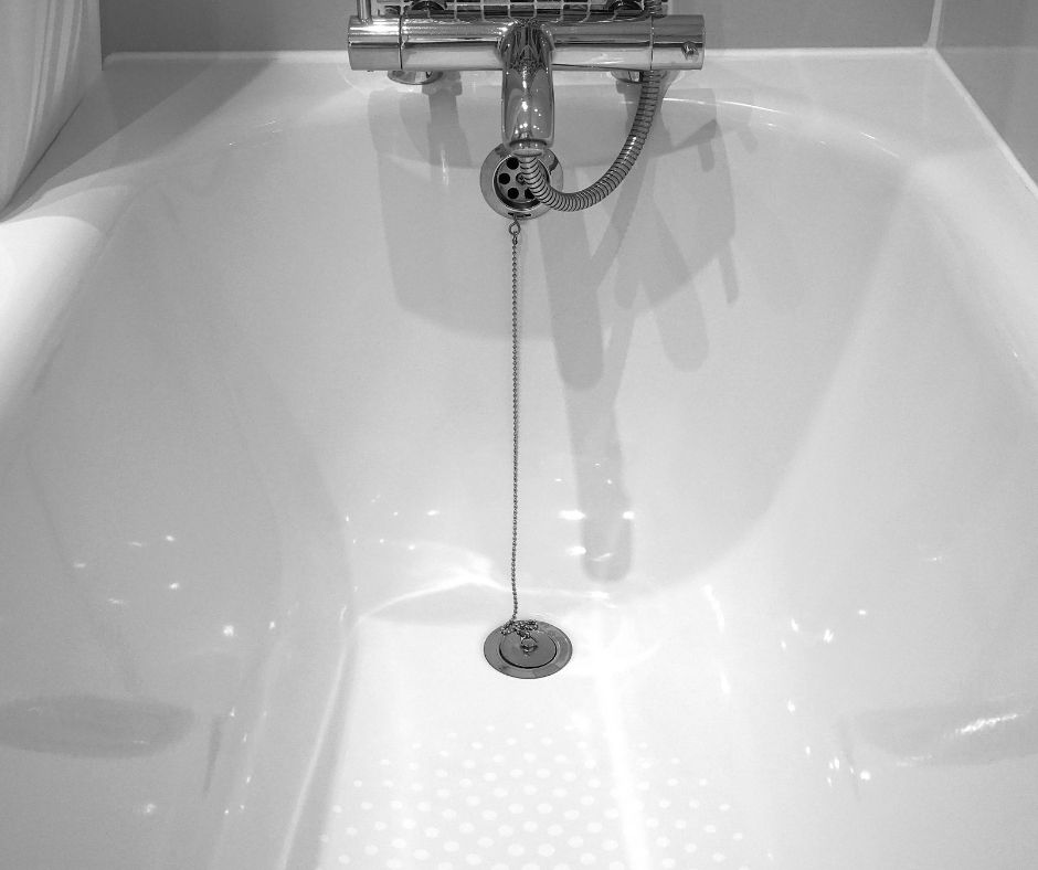 Secrets for Getting a Shiny Clean Bathtub