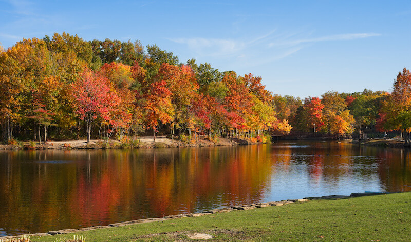 8 Best Lakes Near Cleveland: Where to Buy a Cleveland Lake House