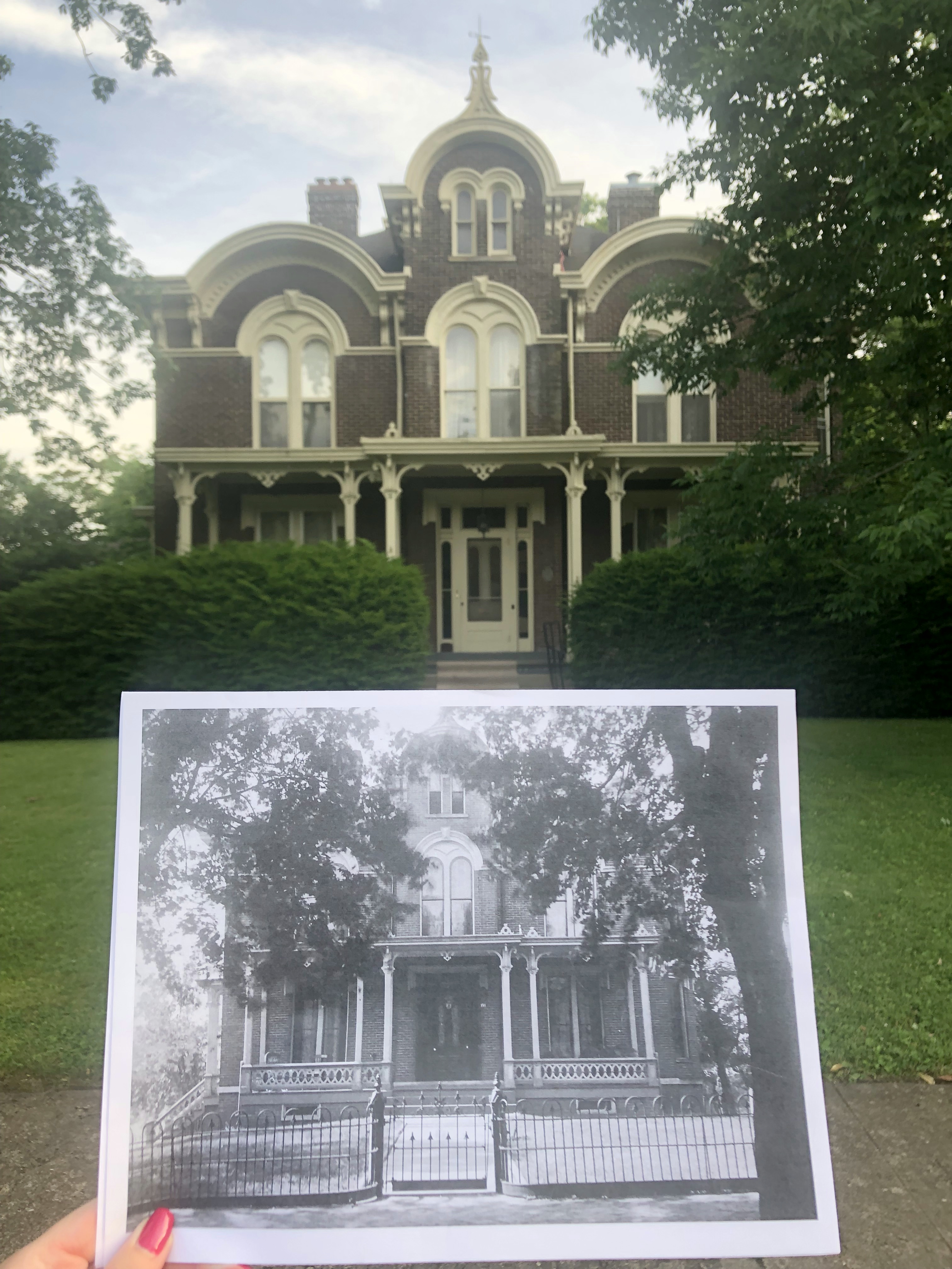 Picture from around 1902 at 151 Duncan Ave and a picture from 2019