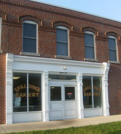 Exterior of Spaldings Doughtnuts in Fall of 2009