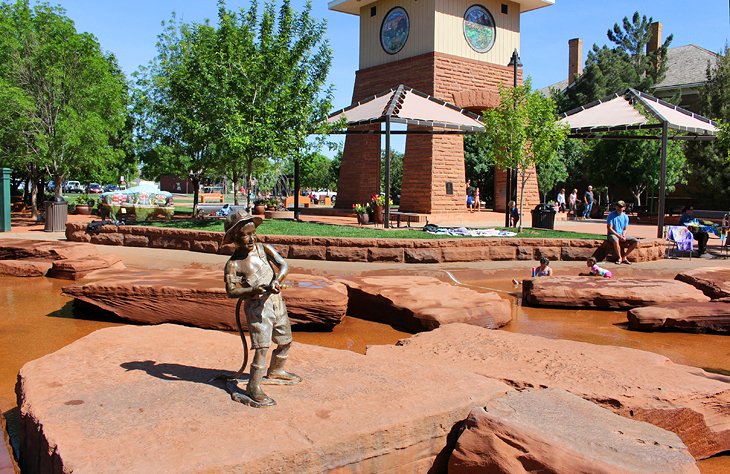 St. George Library St. George, Utah - The St. George Library will