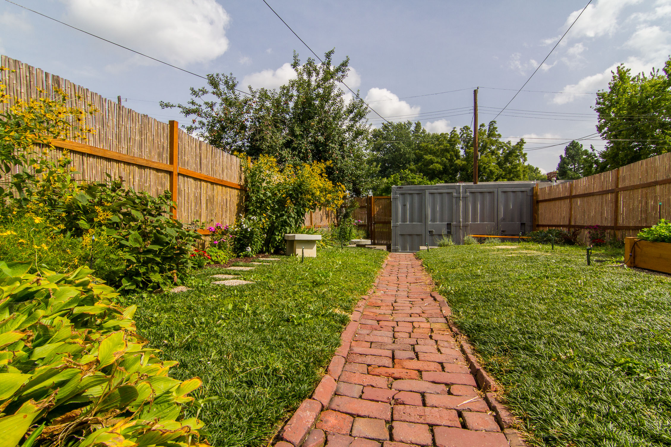 1128 E Breckinridge Street Louisville, KY 40204 Backyard