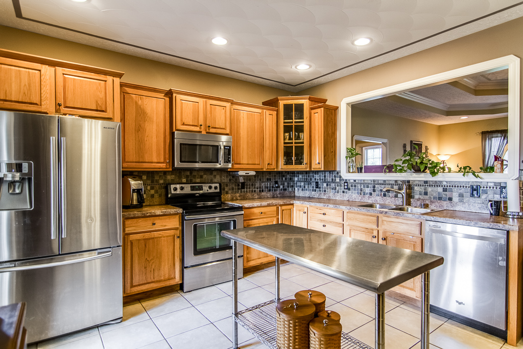 554 The Landings Taylorsville, KY Kitchen