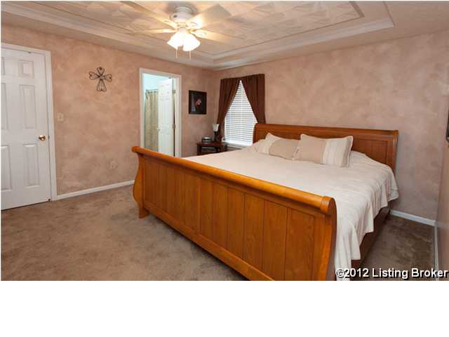 6013 Fairridge Court Louisville, KY 40229 Master Bedroom