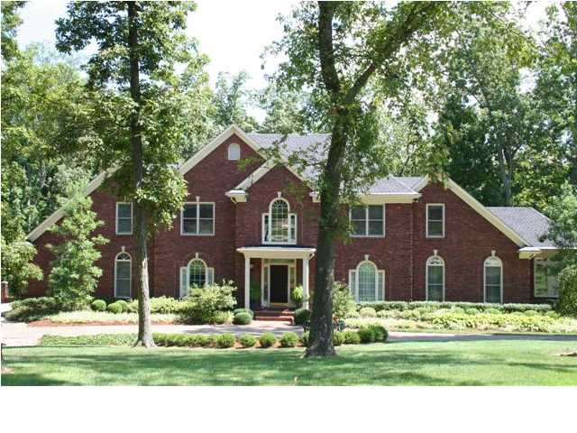 Ashmoor Woods Homes for Sale Louisville, Kentucky