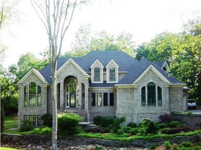 Crestwood, Kentucky Real Estate