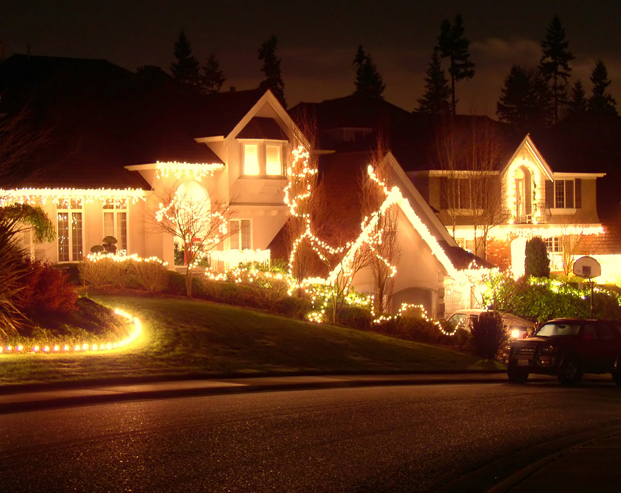 Look at the Lights of Lake Forest December 18 Joe Hayden Real Estate