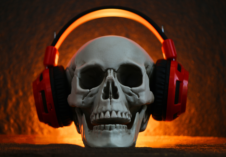 Living: Spooky Scary Sounds -  Music