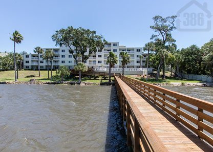 River Oaks Condo Community