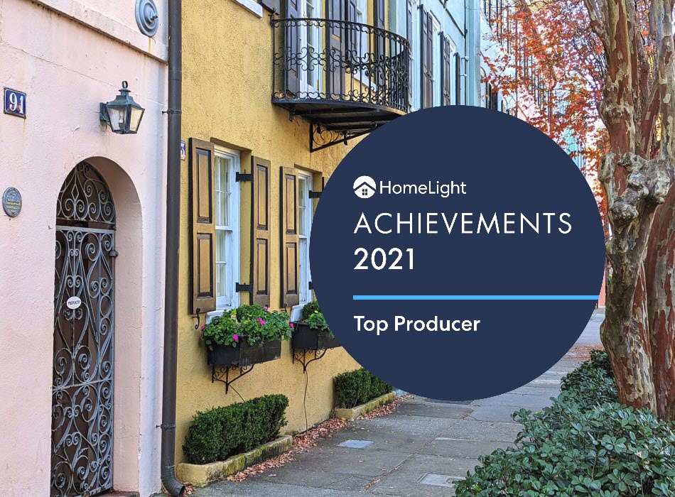 Homelight Top Producer of 2021 badge with Charleston rainbow row houses in the background