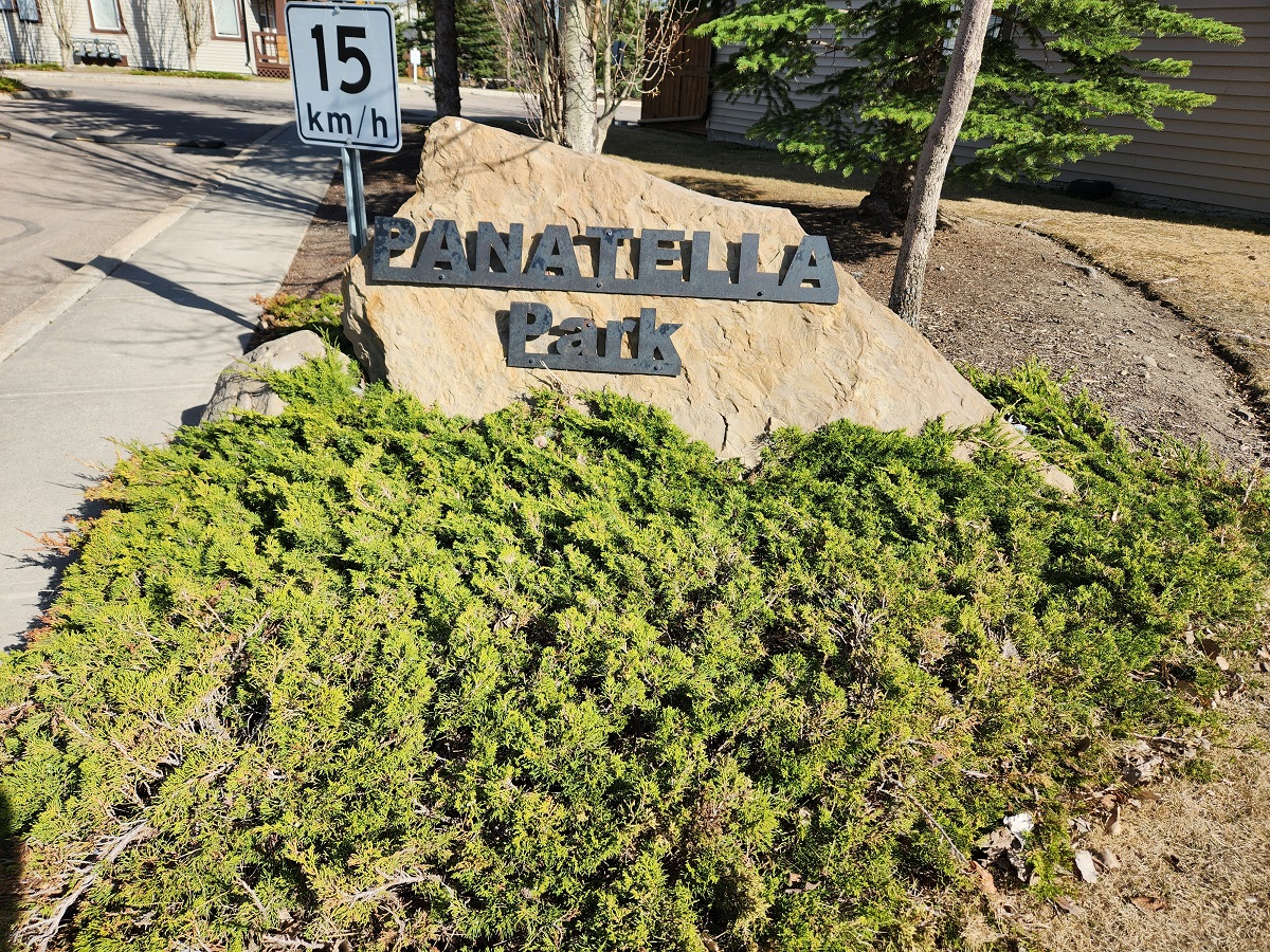 Sign at entrance to Panatella Park condo complex