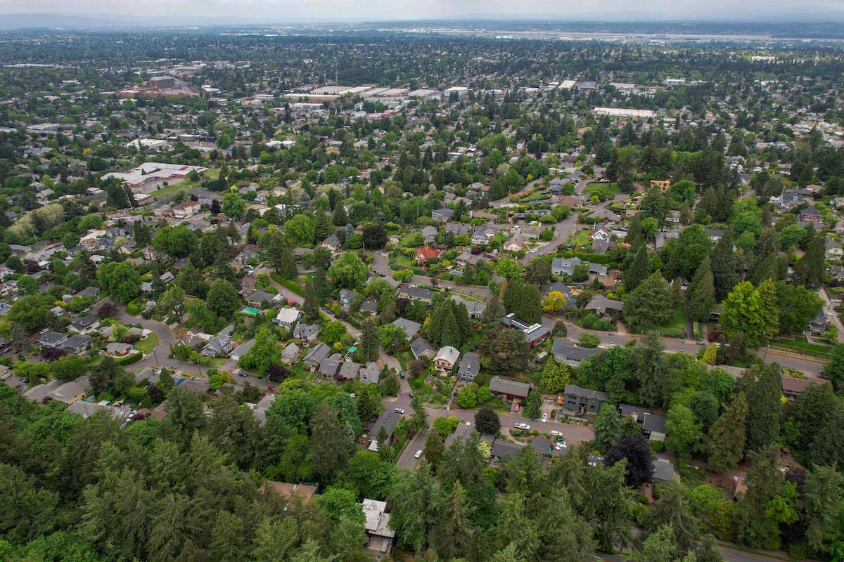 8 Best Neighborhoods Near Community Gardens in Portland