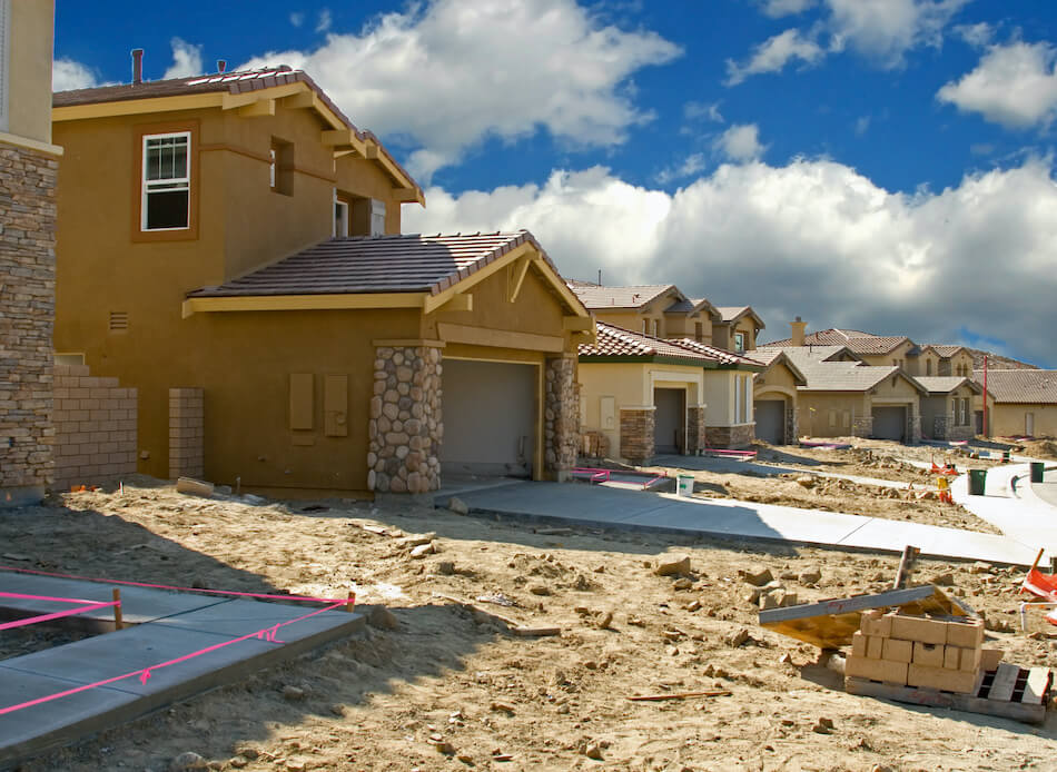 Pros and cons of new construction