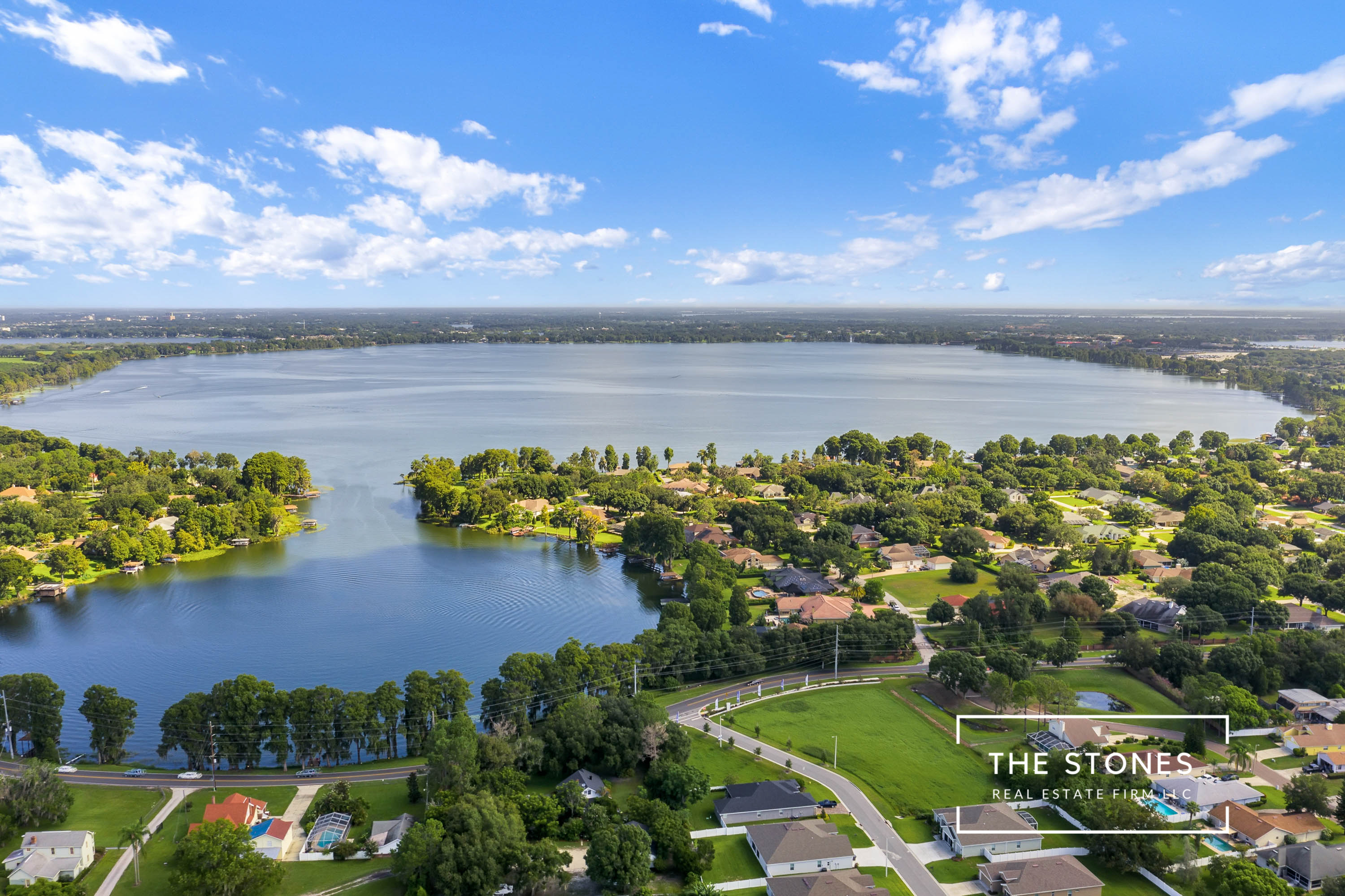aerial image of lake Eloise in winter haven fl