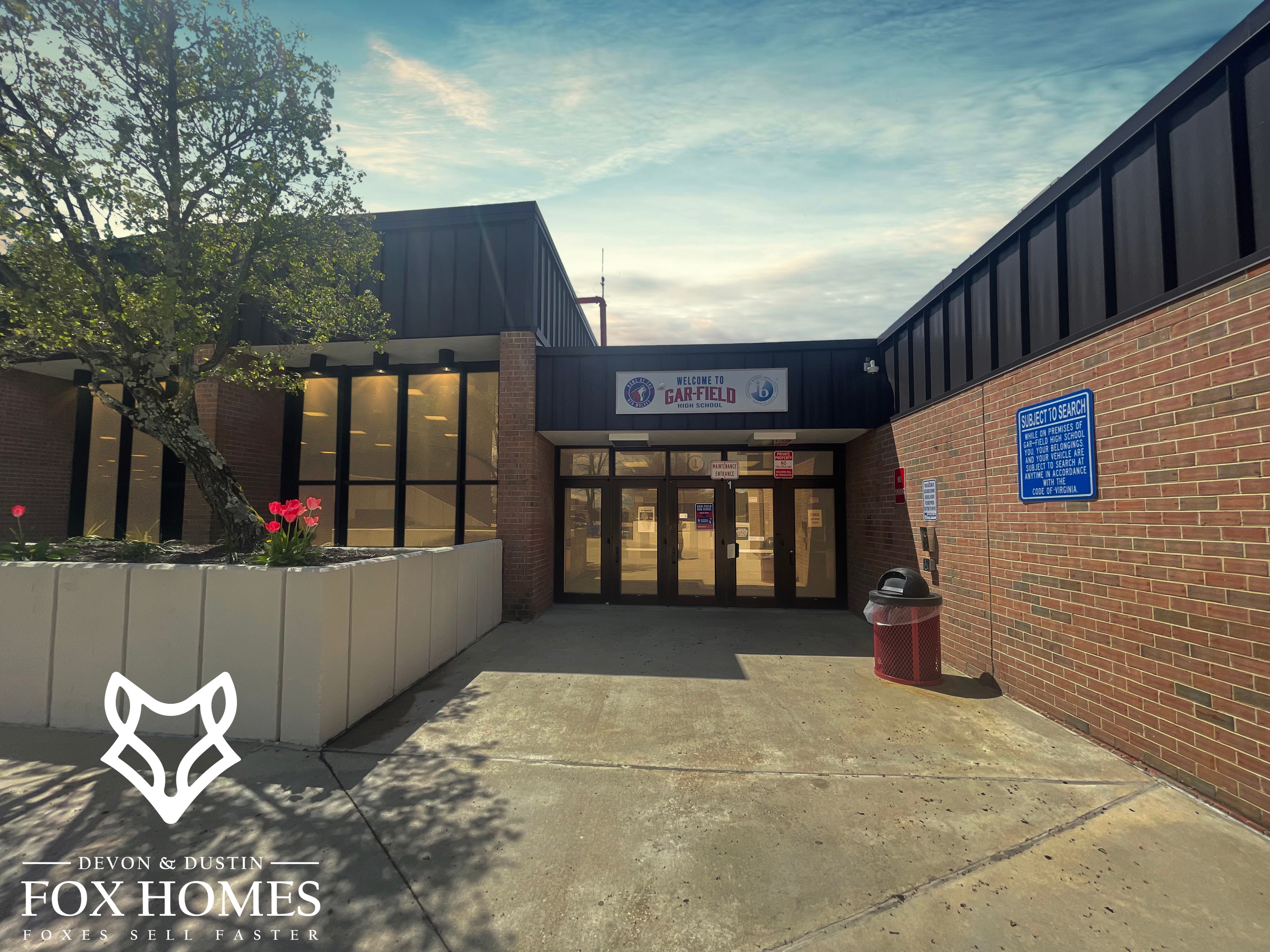 Homes-For-Sale-In-Garfield-High-School-District-Devon-and-Dustin-Fox-Fox-Homes-Team-Entrance Homes-For-Sale-In-Garfield-High-School-District-Devon-and-Dustin-Fox-Fox-Homes-Team-Entrance