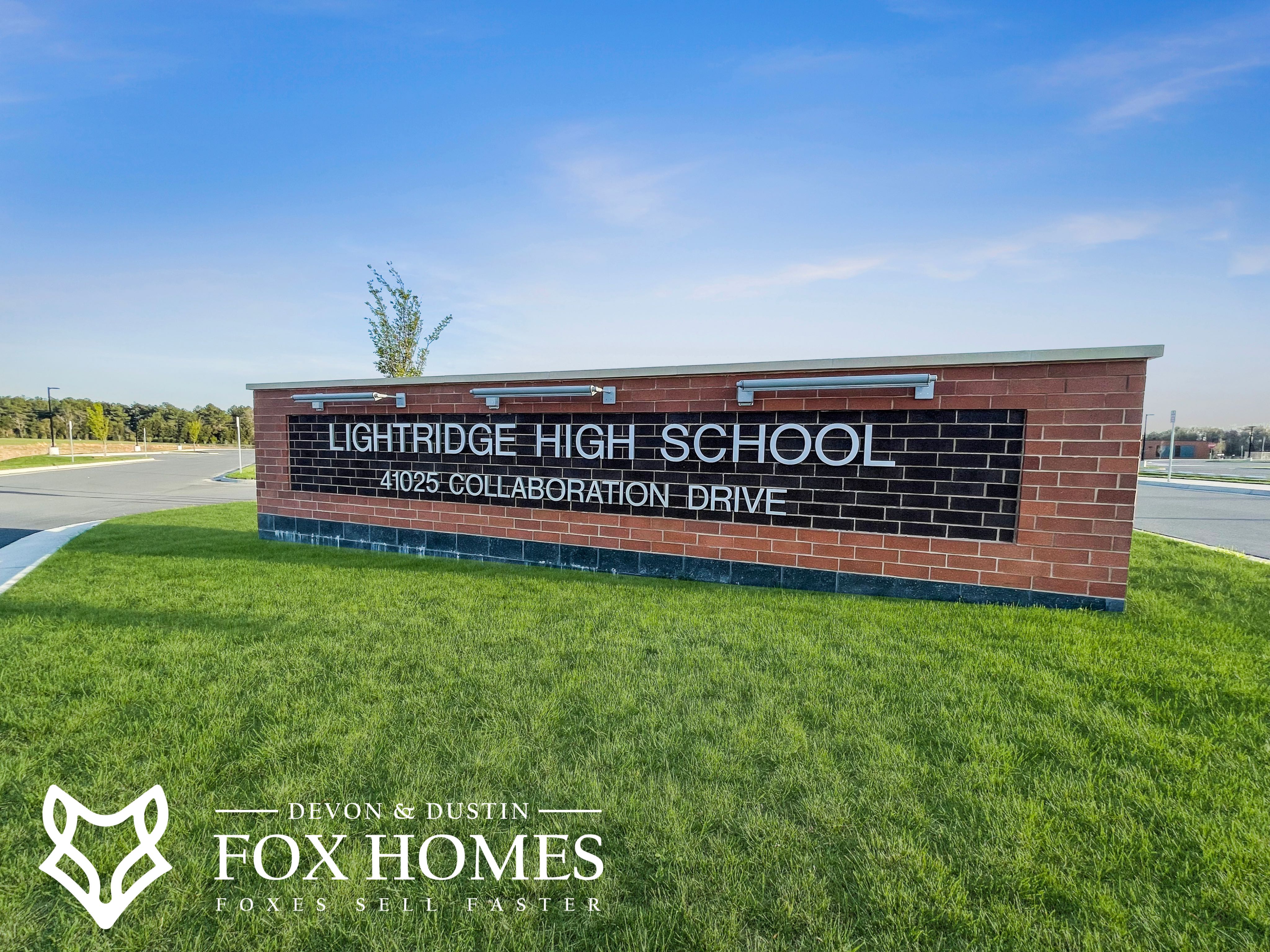 Homes-For-Sale-In-Lightridge-High-School-District-Devon-and-Dustin-Fox-Fox-Homes-Team-Signage