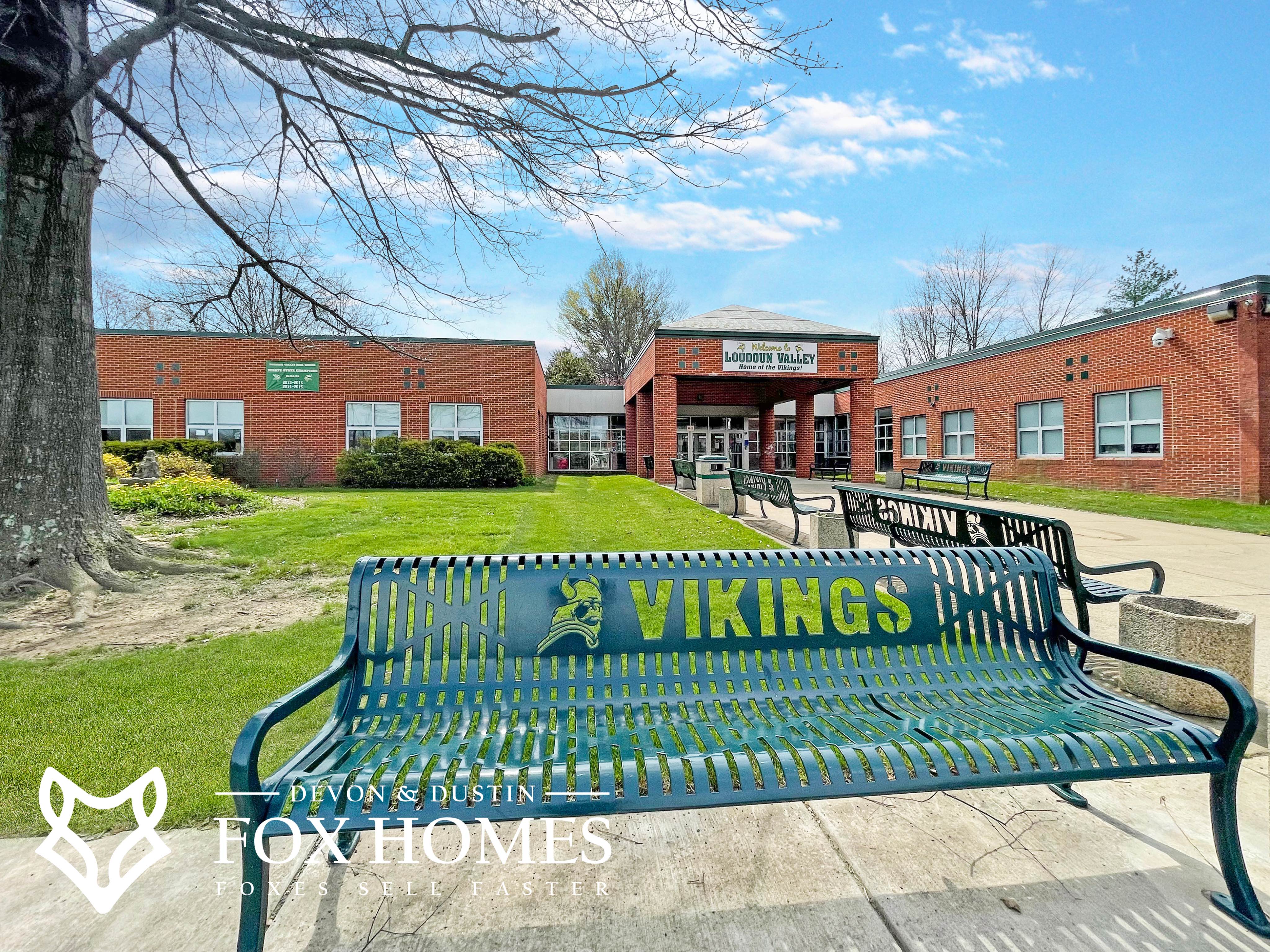 Homes-For-Sale-In-LoudounValley-High-School-District-Devon-and-Dustin-Fox-Fox-Homes-Team-Bench