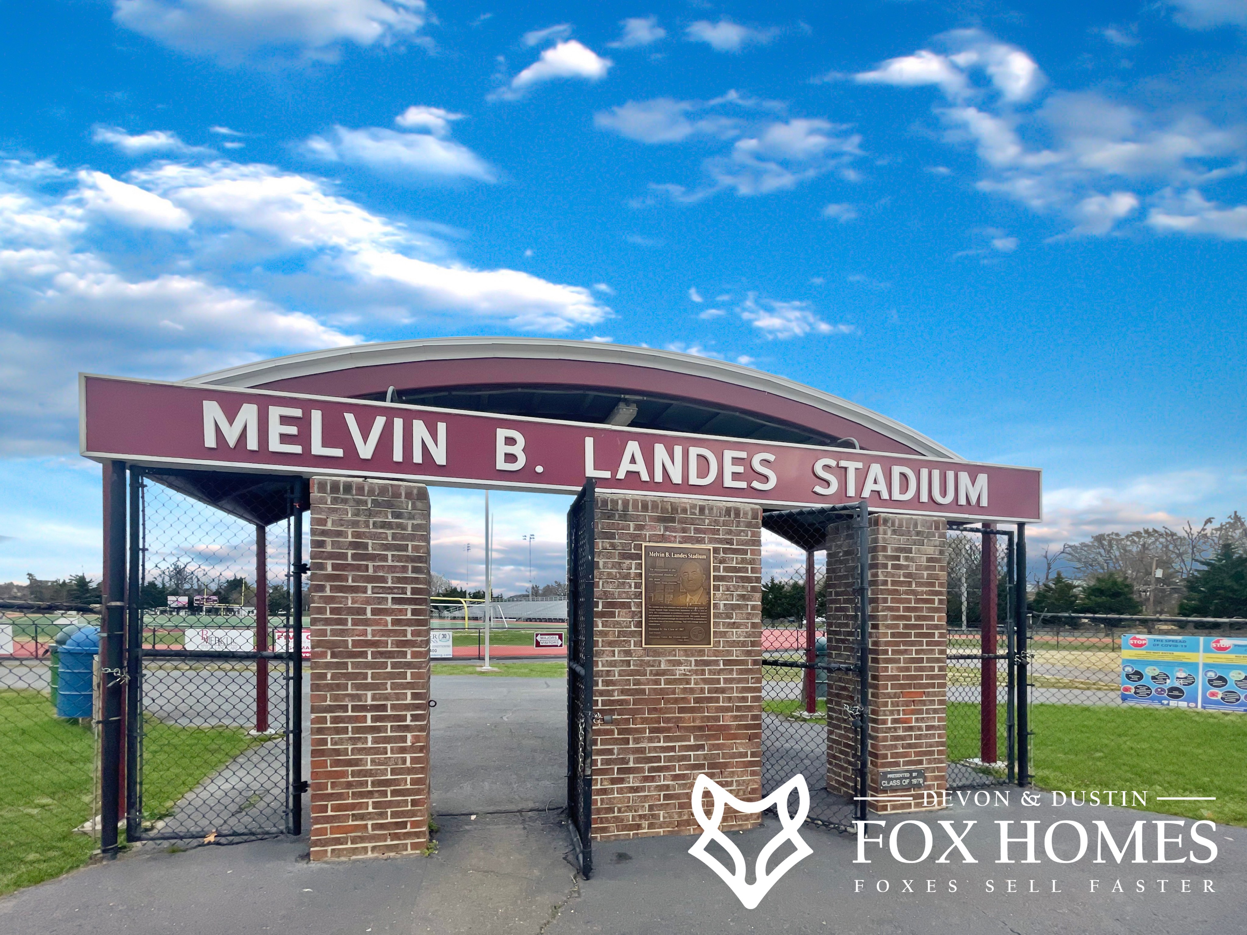 Homes-For-Sale-In-Mount-Vernon-High-School-District-Devon-and-Dustin-Fox-Fox-Homes-Team-Melvin-Landes-Entrance