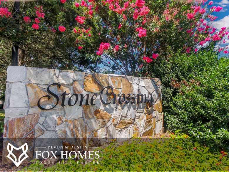 Find a home Stone Crossing Centreville