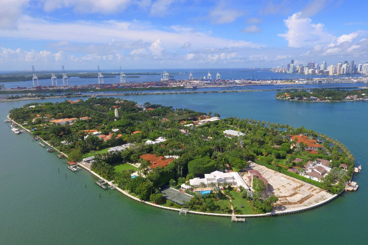 Sunny day on star island