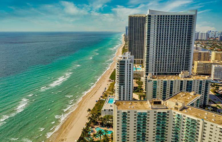 Living In Hallandale Beach FL Relaxed Oceanfront Community   Hallandale Beach Coastline 