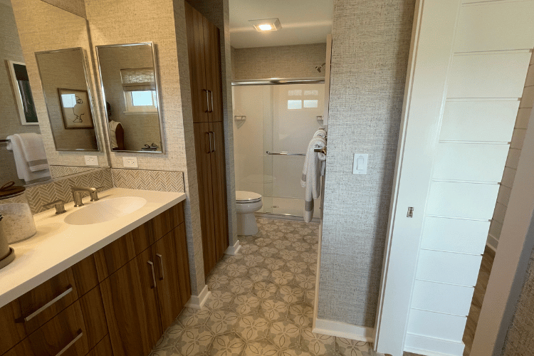 kaulu gentry bathroom