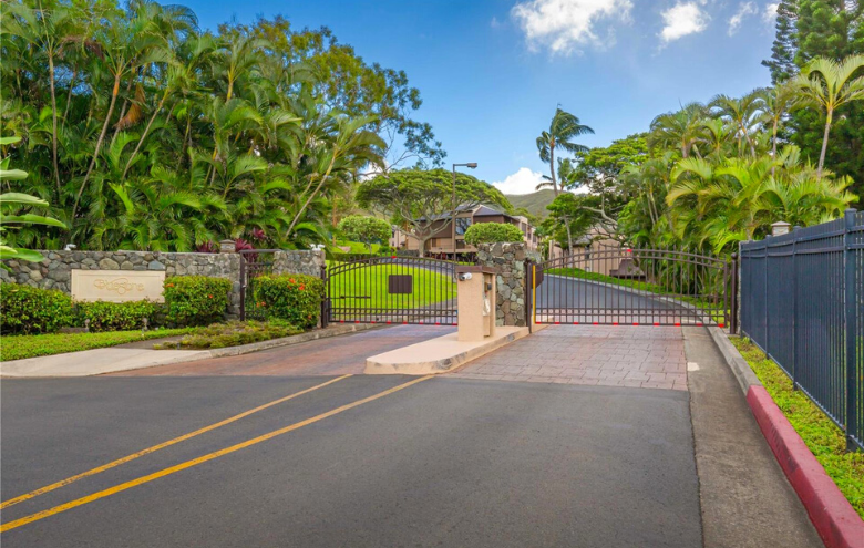 bluestone entrance, bluestone, bluestone condo, bluestone townhome, bluestone townhouse, bluestone condos for sale, bluestone townhomes for sale, bluestone townhouses for sale, kailua, kailua condos for sale, kailua townhomes for sale, kailua townhouses for sale, hawaii, hawaii condos for sale, hawaii townhomes for sale, hawaii townhouses for sale