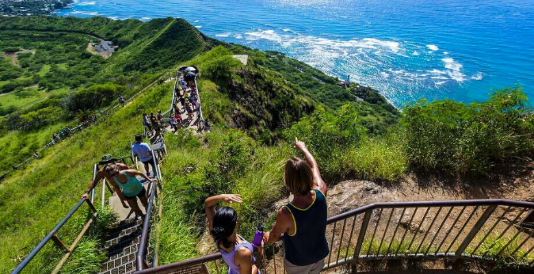 diamond head, diamond head volcano, diamond head hike, diamond head trail, leahi, leahi trail, diamond head leahi trail, oahu hiking, honolulu hiking, hawaii hiking, ewa beach, hawaii, oahu