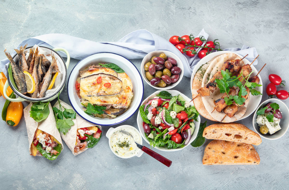 platter of Greek food