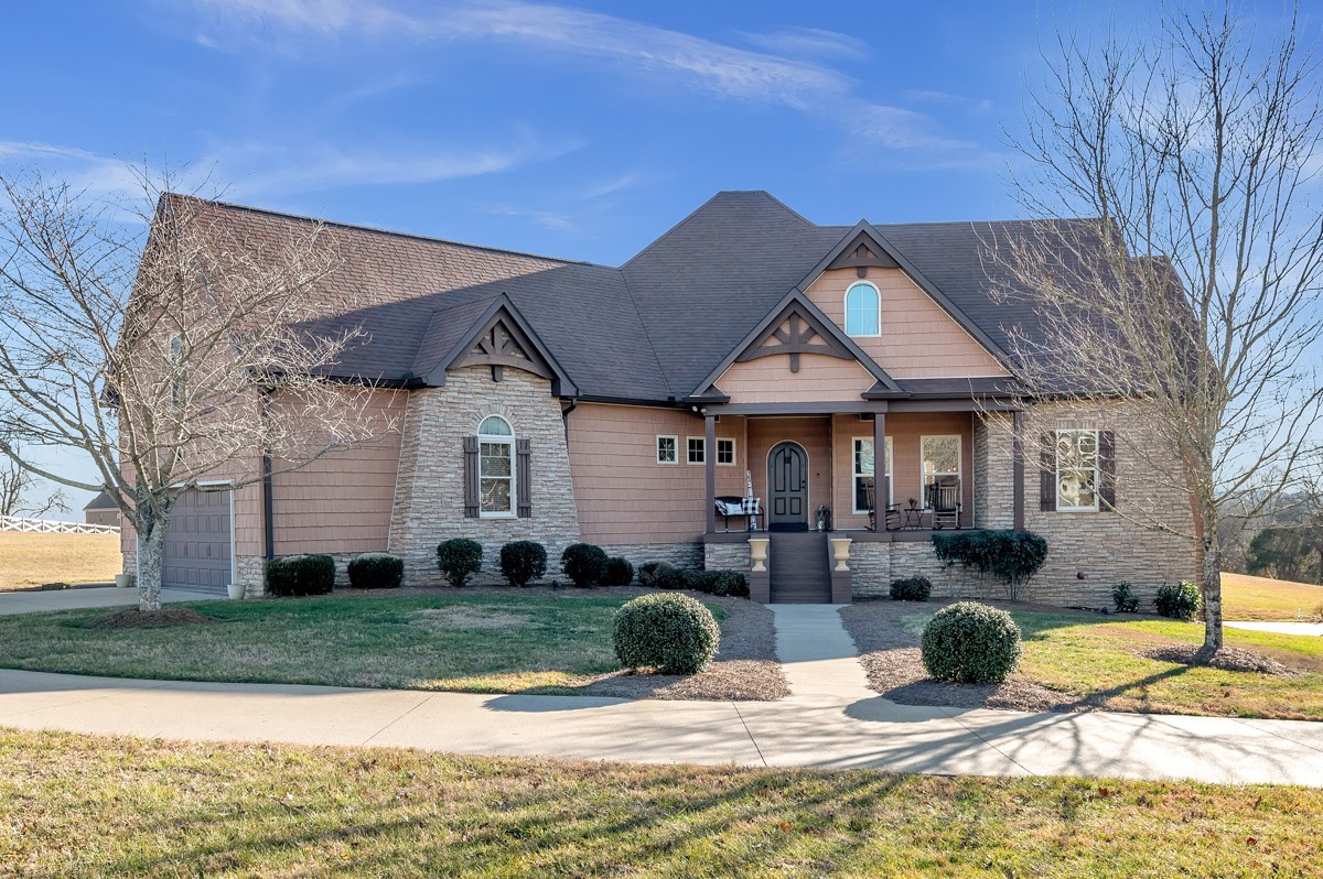 Bethpage, TN Traditional Homes for Sale