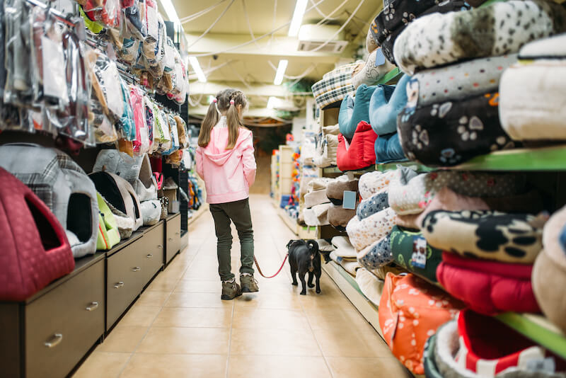 Best Places to Shop With Dogs in Surrey, BC