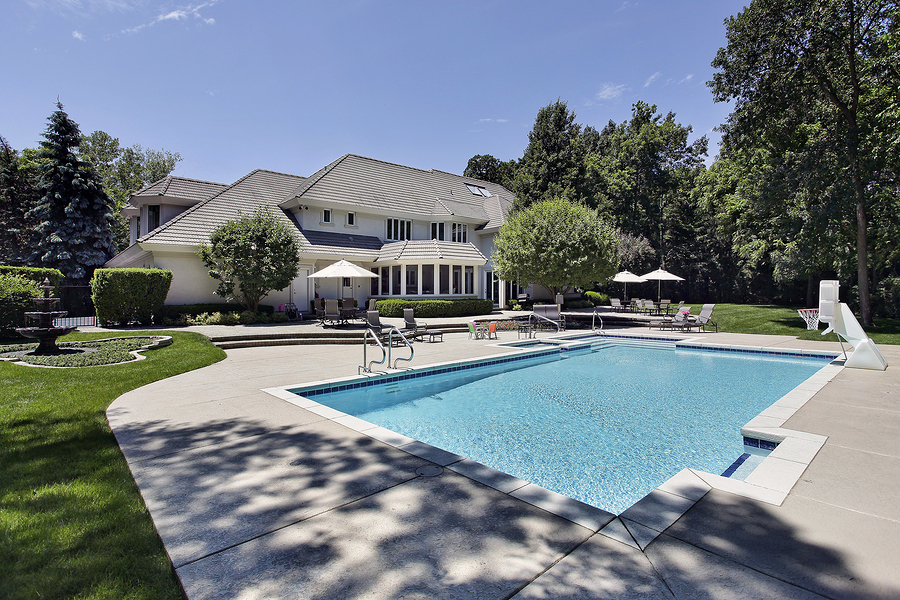 Northwest Calgary Homes with Pool