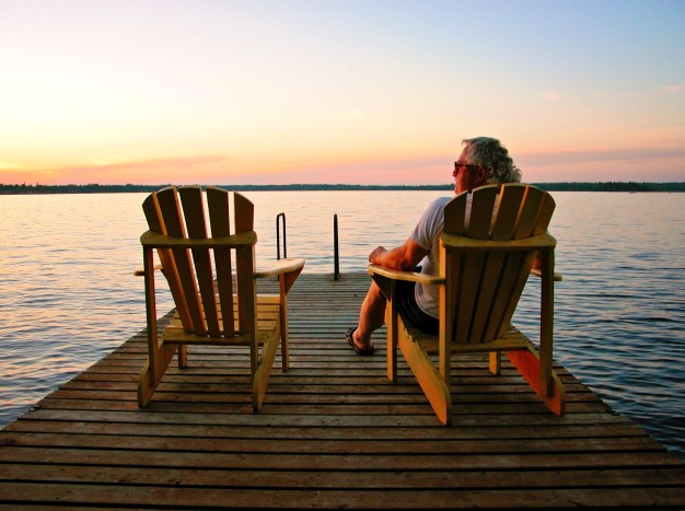 How to Care for a Dock on a Lakefront Home 