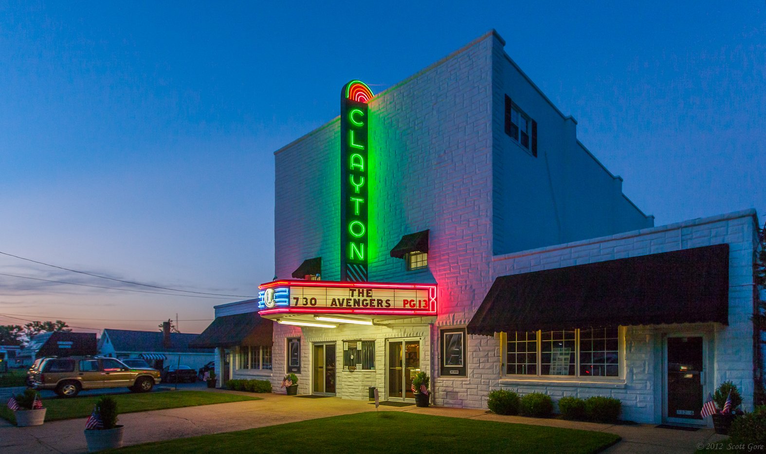 Clayton-Theater-Shorebread-Photo