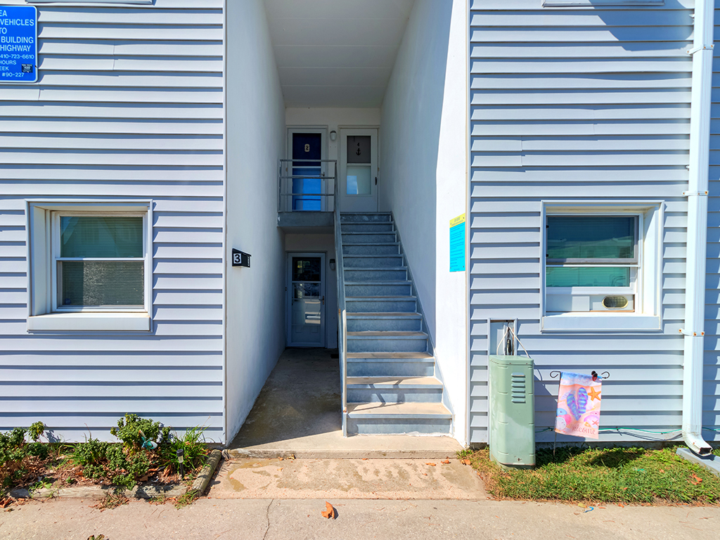 Sparrow Lane Front View